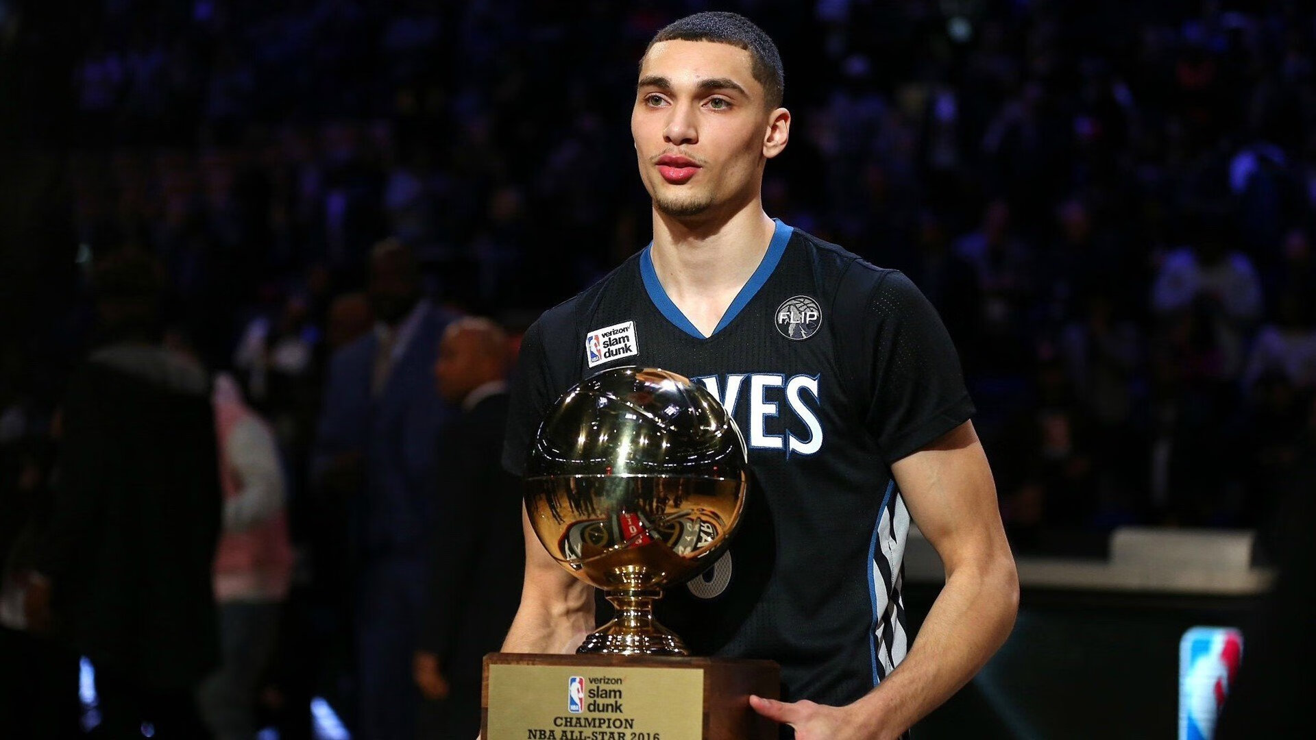 利兹联迎来本赛季最佳表现，主场全取三分，利兹联比赛视频